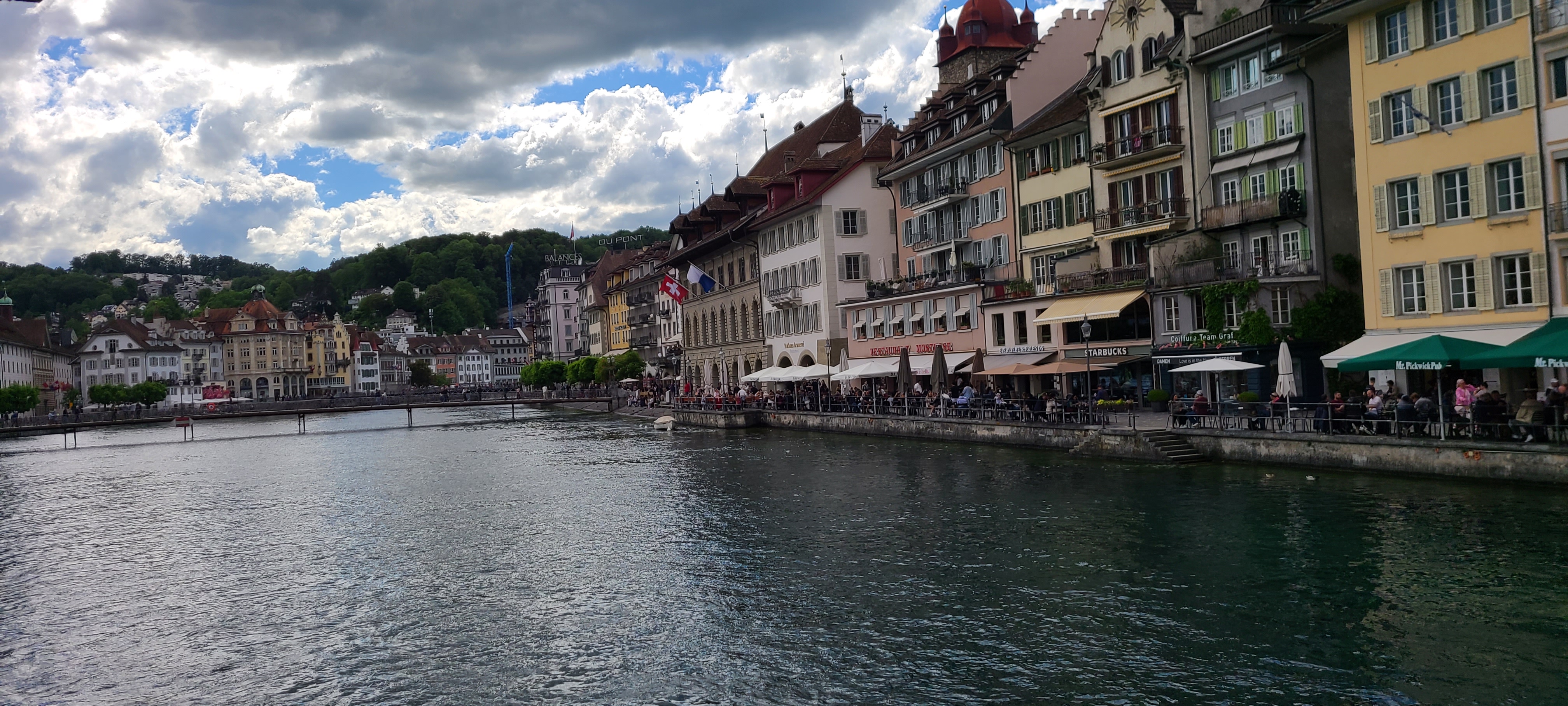 Description of Picture 6