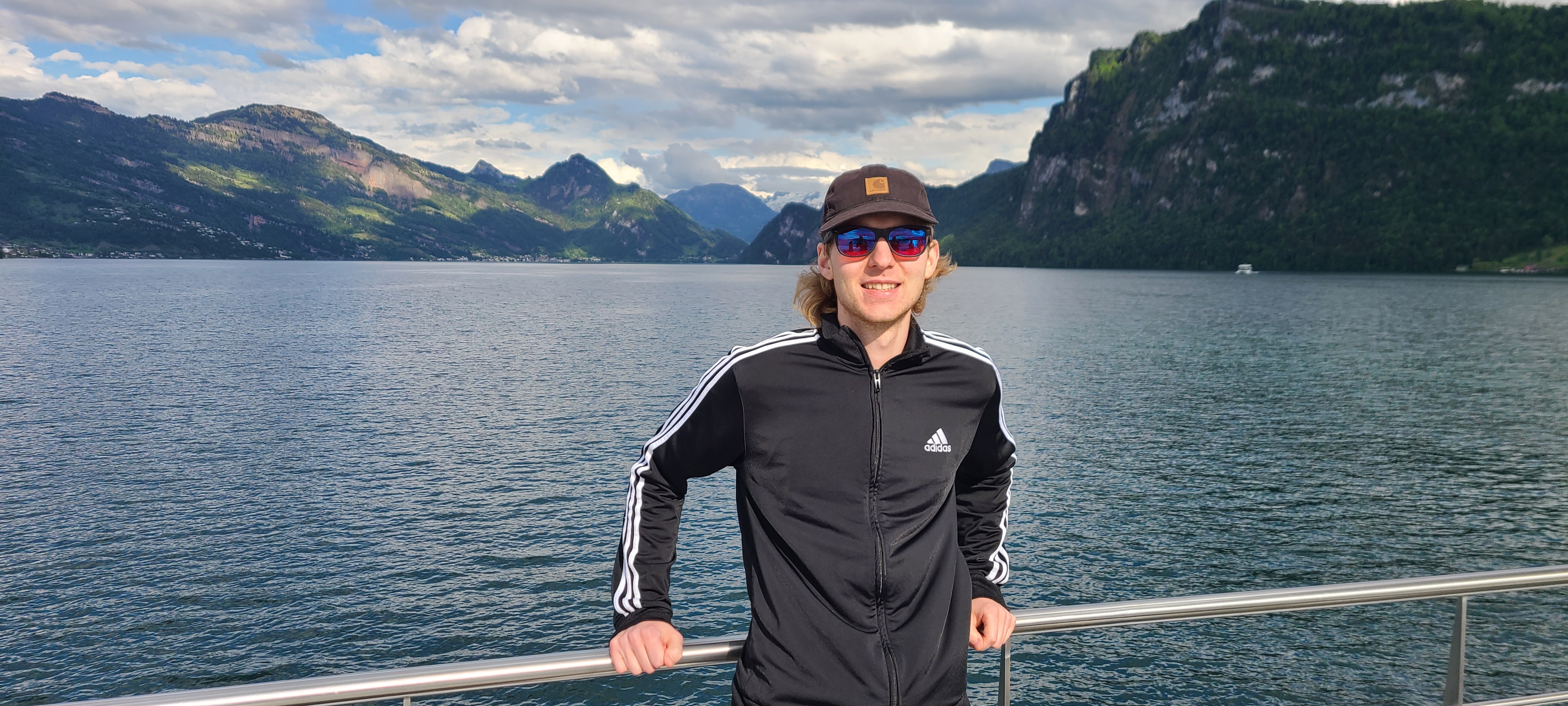 Description of Picture 2